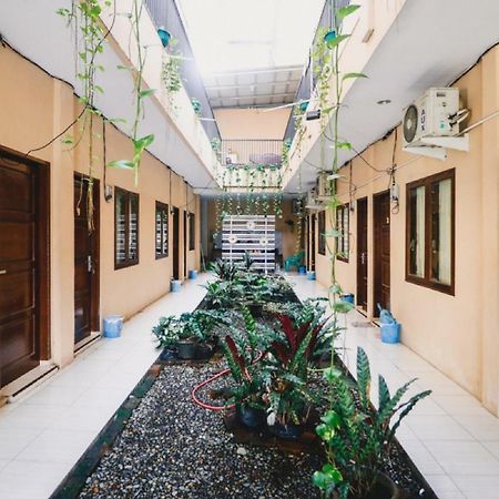 Reddoorz Near Jalan Gatot Subroto Medan Hotel ภายนอก รูปภาพ