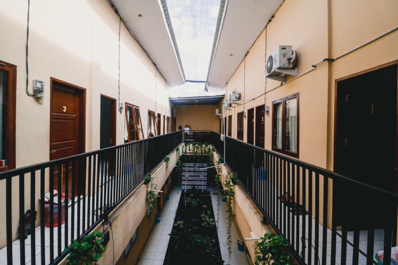 Reddoorz Near Jalan Gatot Subroto Medan Hotel ภายนอก รูปภาพ